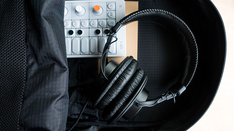 SONY MDR-7506：专业录音师三十年来的选择